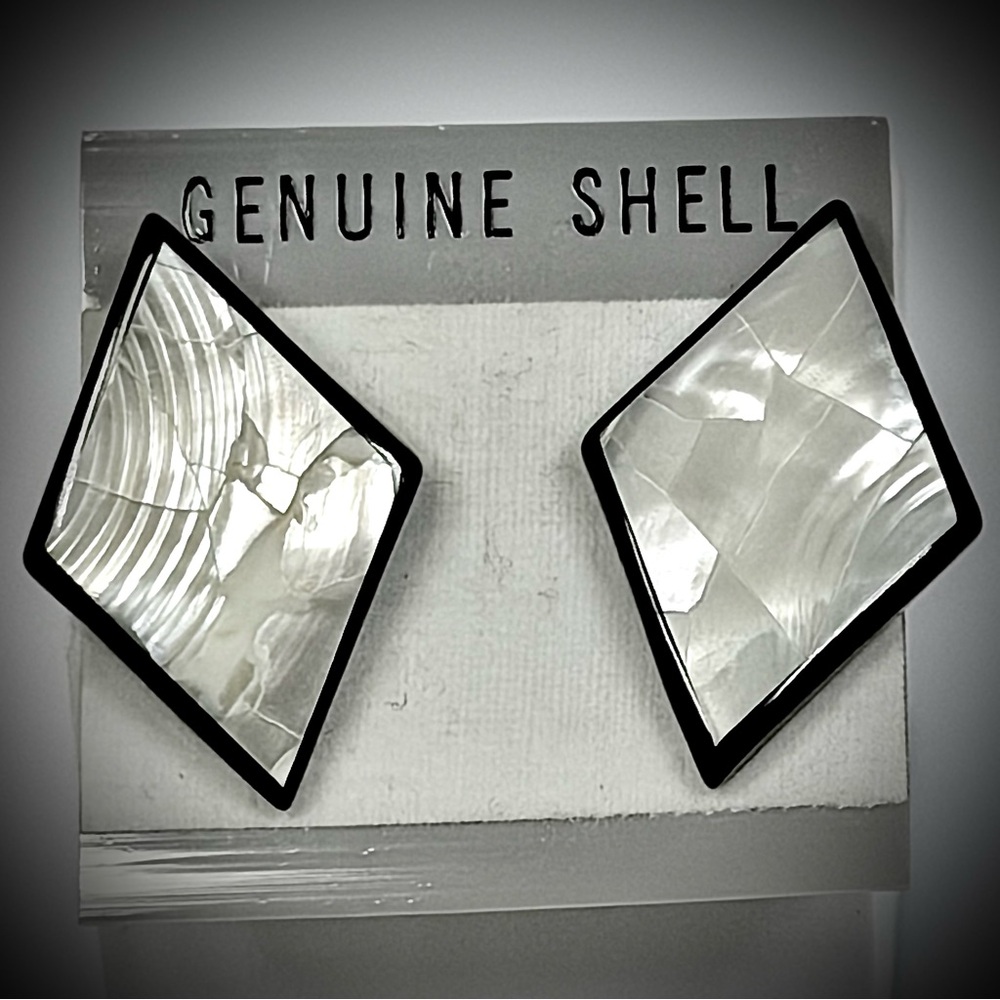New Condition Genuine Shell Diamond Shaped Vintage Earrings